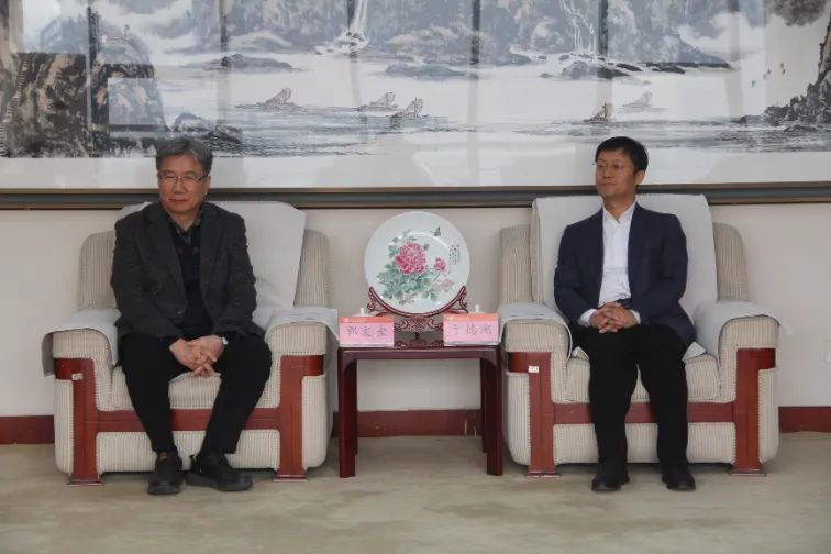 Shandong LANO samarbetar med professor KWAK, Moon Kyu, Ph.D. och representant Liang Tongho från Dongguk University, Sydkorea för att genomföra utbyten och samarbete inom området för bullerkontroll med Shandong Jianzhu University Shandong LANO samarbetar med professor KWAK, Moon Kyu, Ph.D. och representant Liang Tongho från Dongguk University, Sydkorea för att genomföra utbyten och samarbete inom området för bullerkontroll med Shandong Jianzhu University